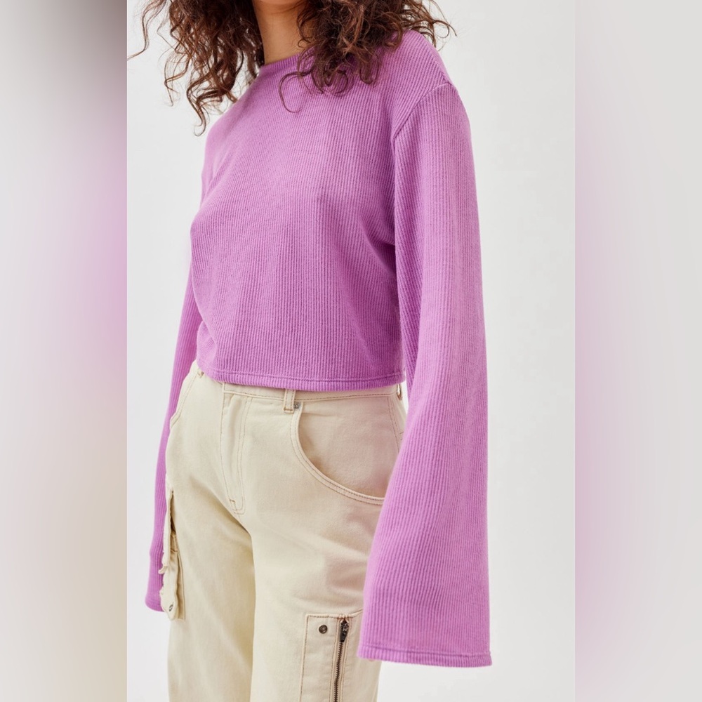 Urban Renewal Women’s Remnants Drippy Sleeve Ribbed Crew Neck Top Purple Size S